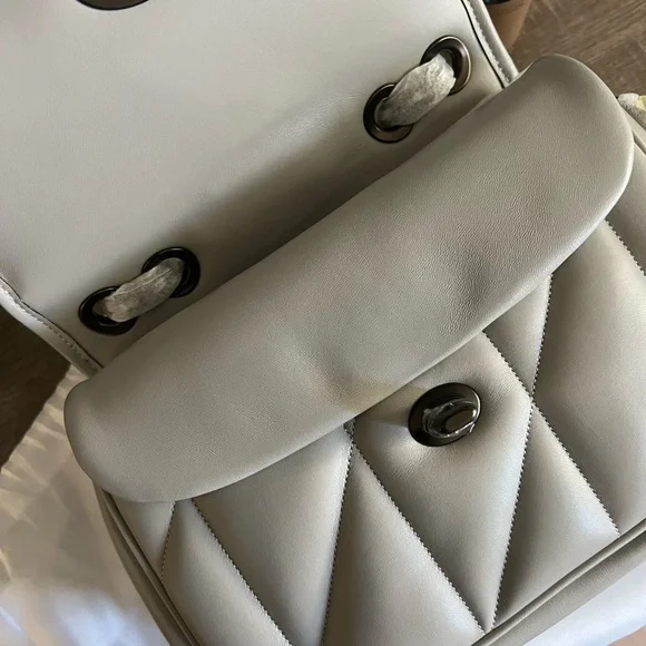 Coach Purse - Picture 6 of 7